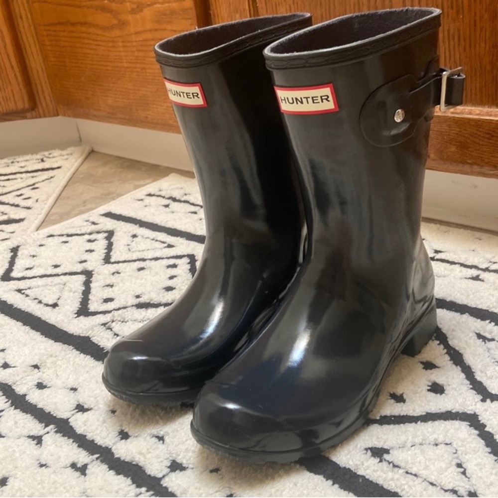 Hunter Boots - Size 7 - Original Mid Calf